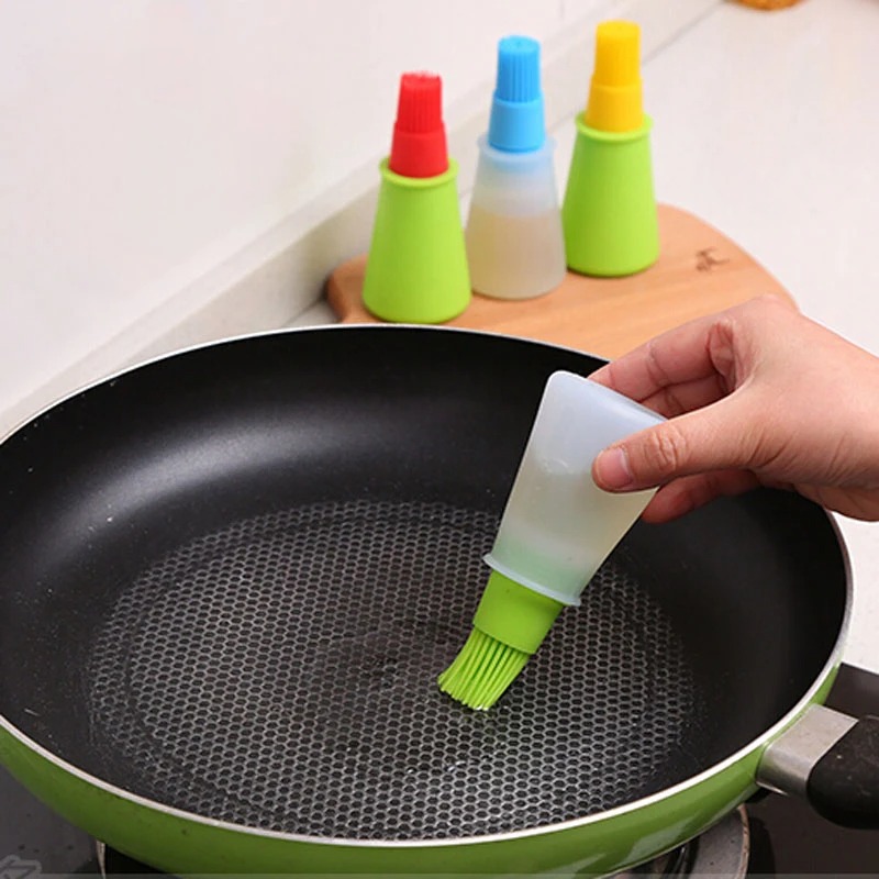 Pastry Brush Silicone - ที่จ่ายน้ำมันซิลิโคนทนความร้อน เกรดอาหาร สำหรับทำขนม พร้อมแปรงขนาดเล็ก อุปกรณ์ทำขนมในครัว