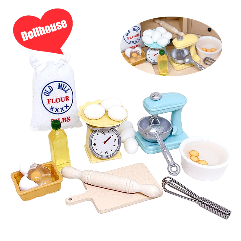 Miniature Baking Kitchen - ชุดของเล่นจำลองครัวขนาด 1:12 ประกอบด้วย เครื่องตีแป้ง ไม้คลึงแป้ง เขียง
